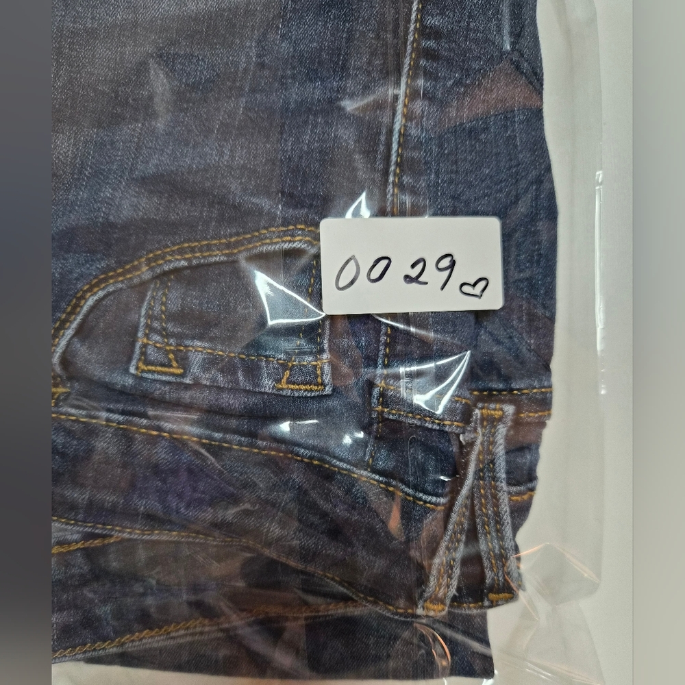 Old Navy Women’s Dark Blue Boot Cut Jeans - Picture 9 of 11
